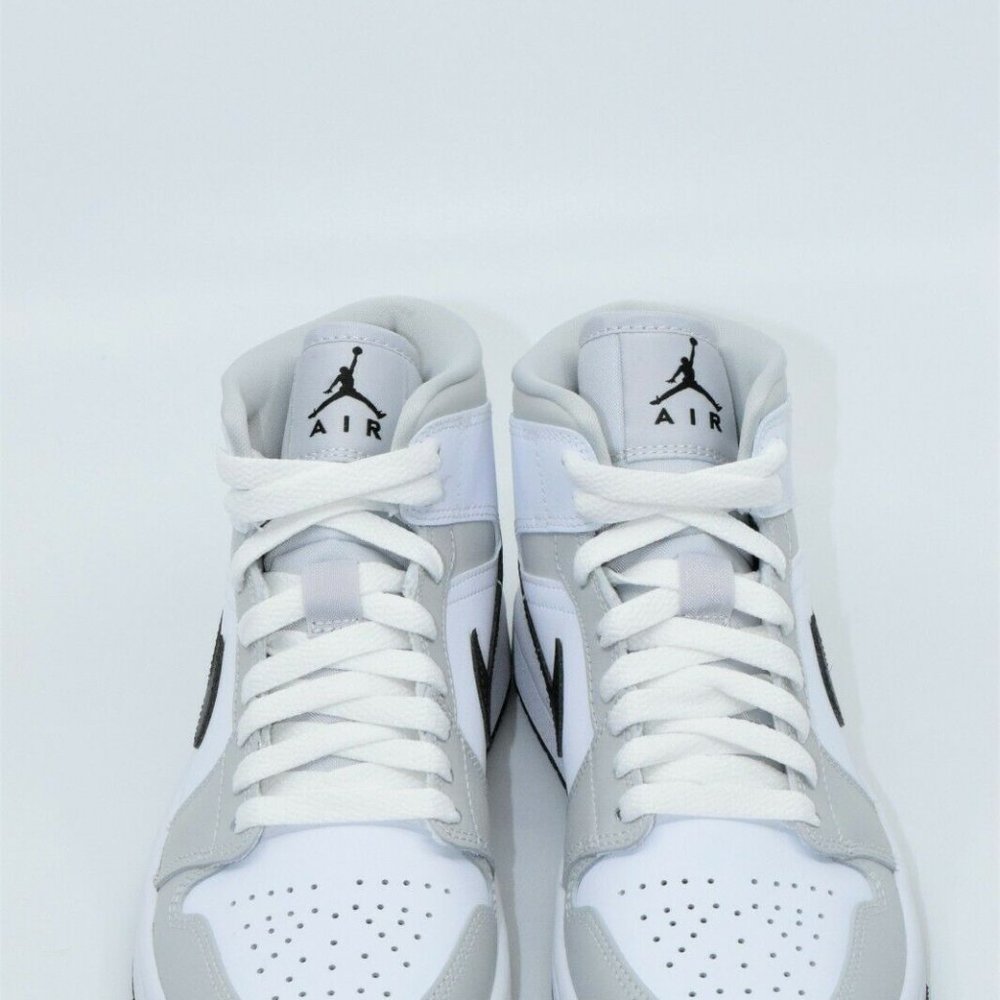 Nike Air Jordan 1 Mid Light Smoke Grey Fog BQ6472-015 - Picture 3 of 6